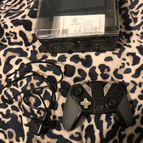 Bluetooth Controller (NEGOTIABLE) - Picture 2 of 3